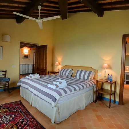 Sleeps 8 Pool Wifi * Preggio