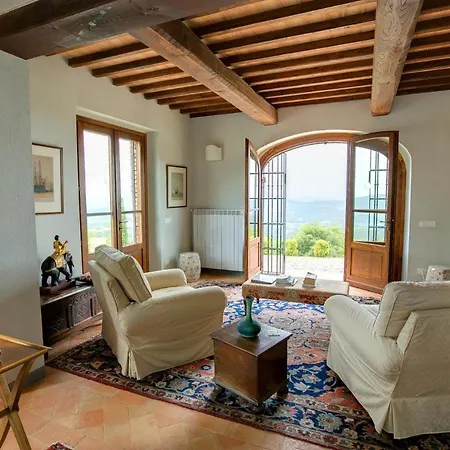 Sleeps 8 Pool Wifi Preggio